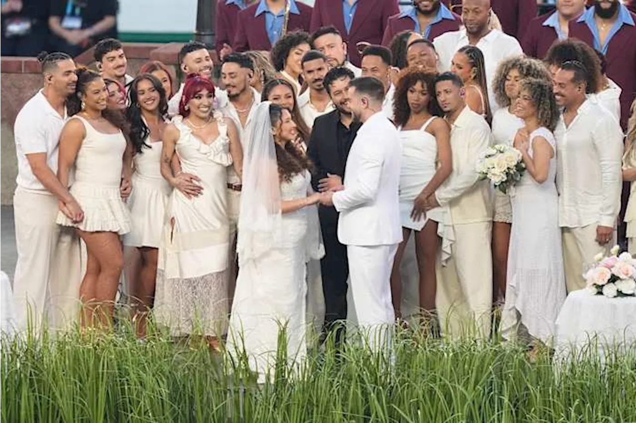 Yes, there was a real wedding during Bad Bunny's Super Bowl halftime show